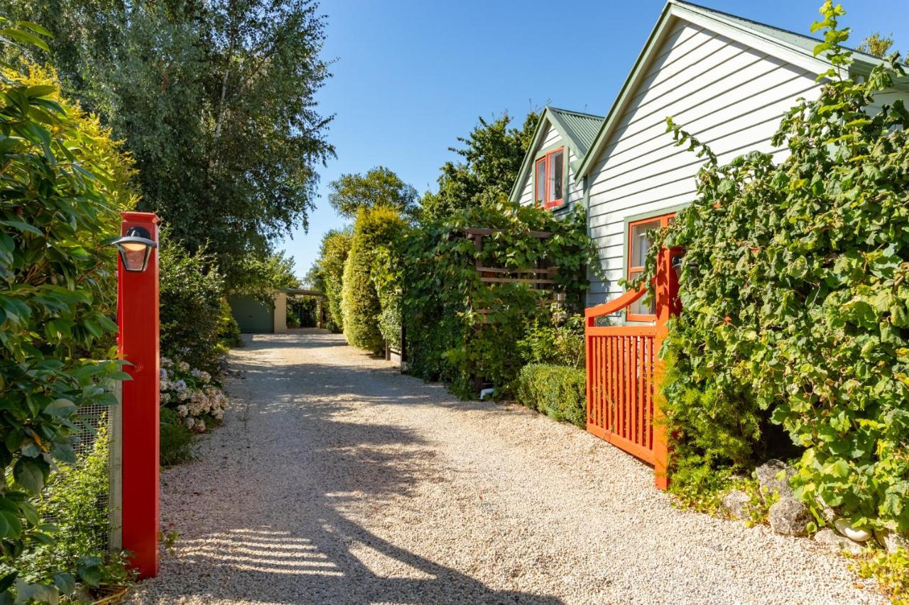 Shy Cottage And Studio Greytown Exterior photo