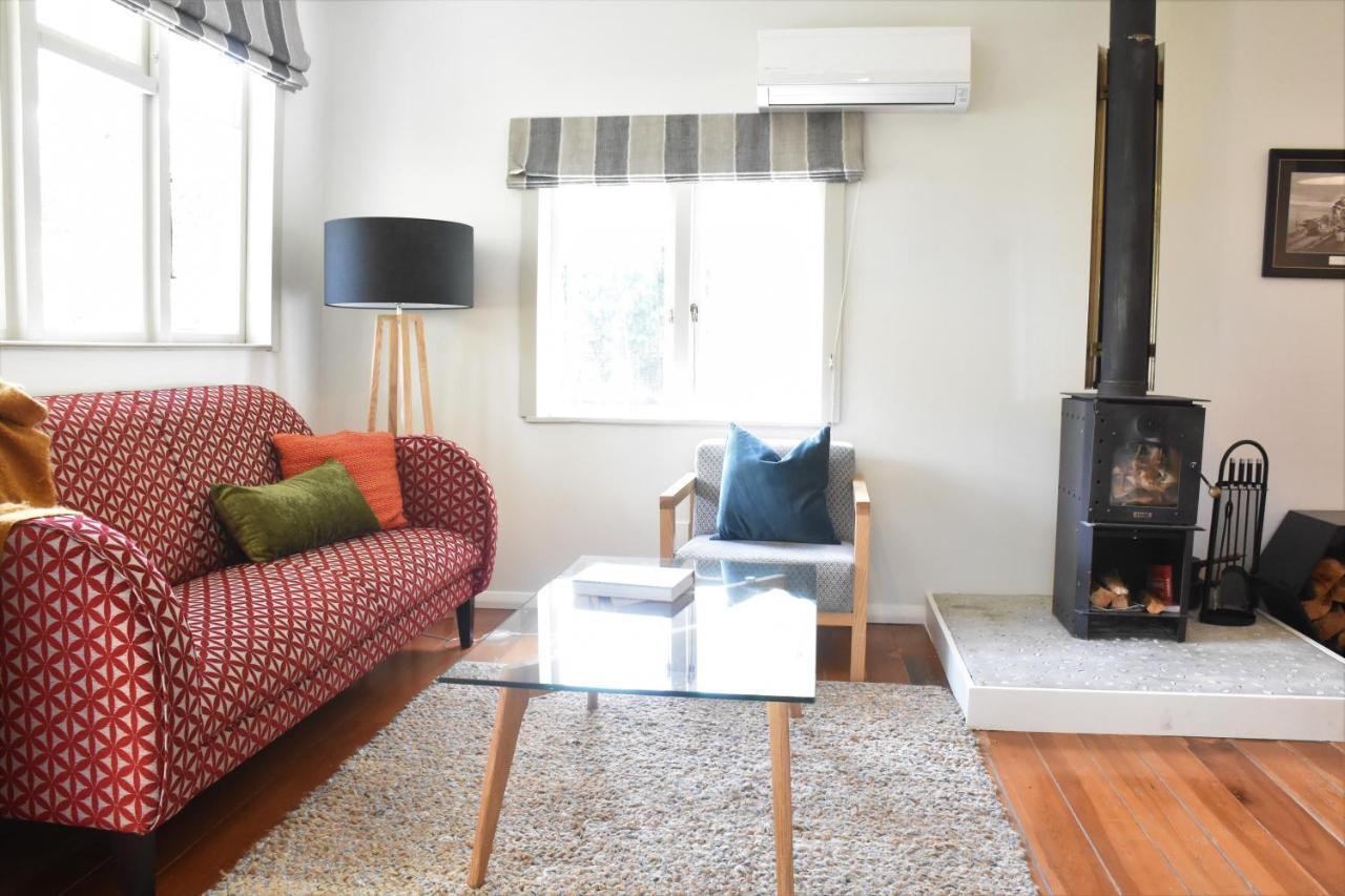 Shy Cottage And Studio Greytown Exterior photo