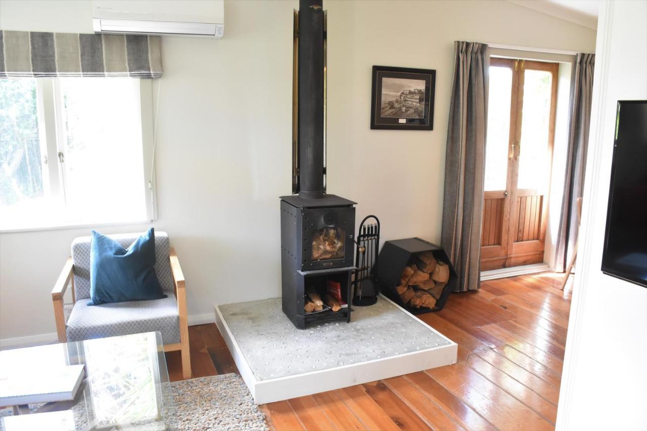 Shy Cottage And Studio Greytown Exterior photo